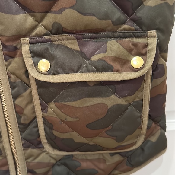 Woman’s JCrew Down Vest - Picture 3 of 6